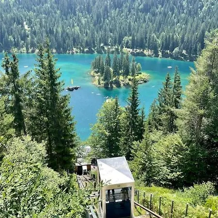 Mountain Retreat With Nordic Hotpot Near Caumasee Appartement Flims