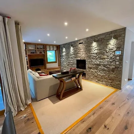 Mountain Retreat With Nordic Hotpot Near Caumasee
