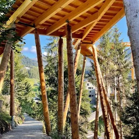 Mountain Retreat With Nordic Hotpot Near Caumasee Apartment