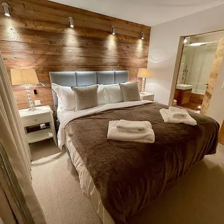 Mountain Retreat With Nordic Hotpot Near Caumasee Flims